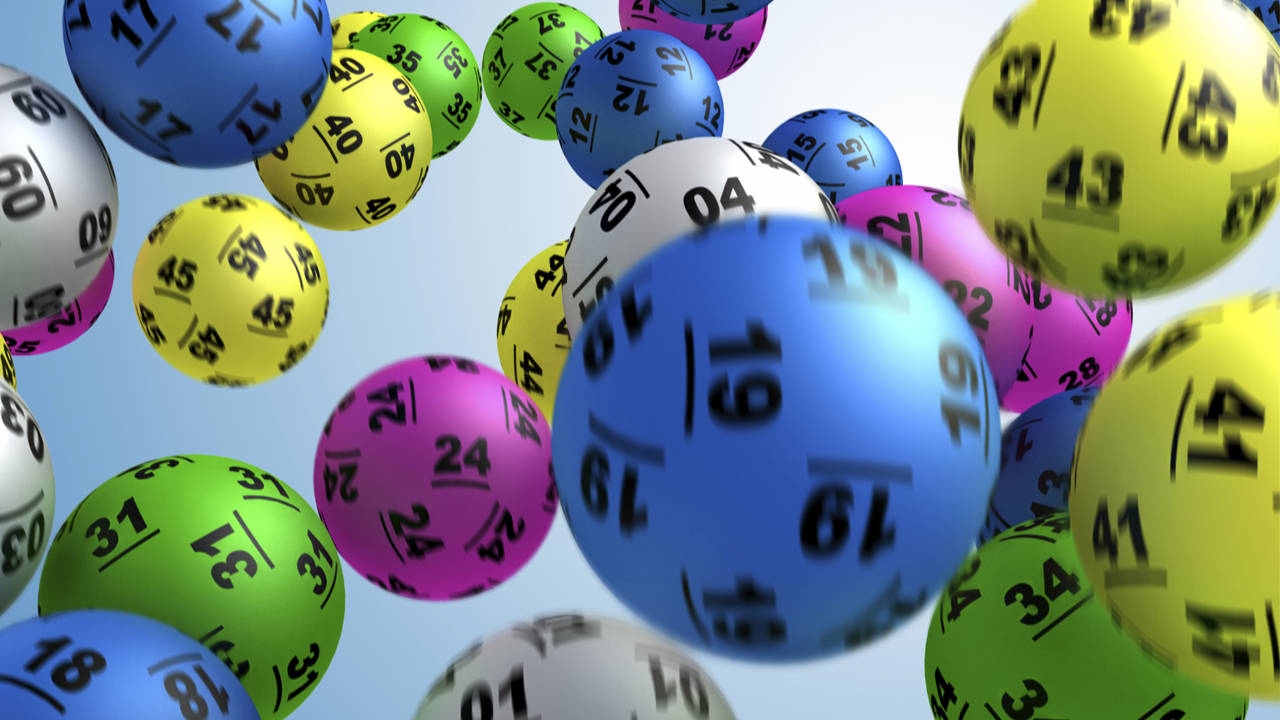 В Казахстане могут запретить лотерейные автоматы